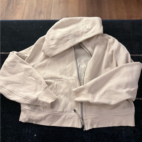 Lululemon scuba zip up cropped hoodie - Picture 2 of 2